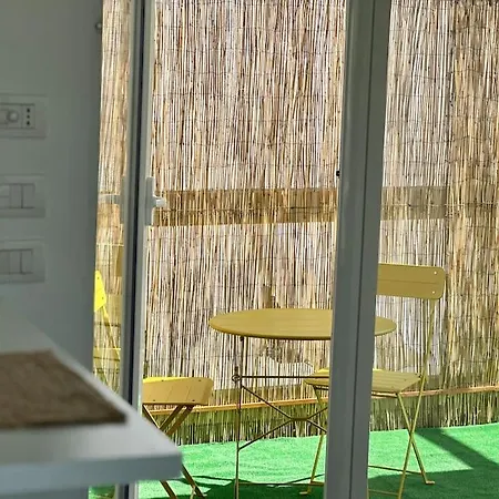 Terrace In Town Apartment *